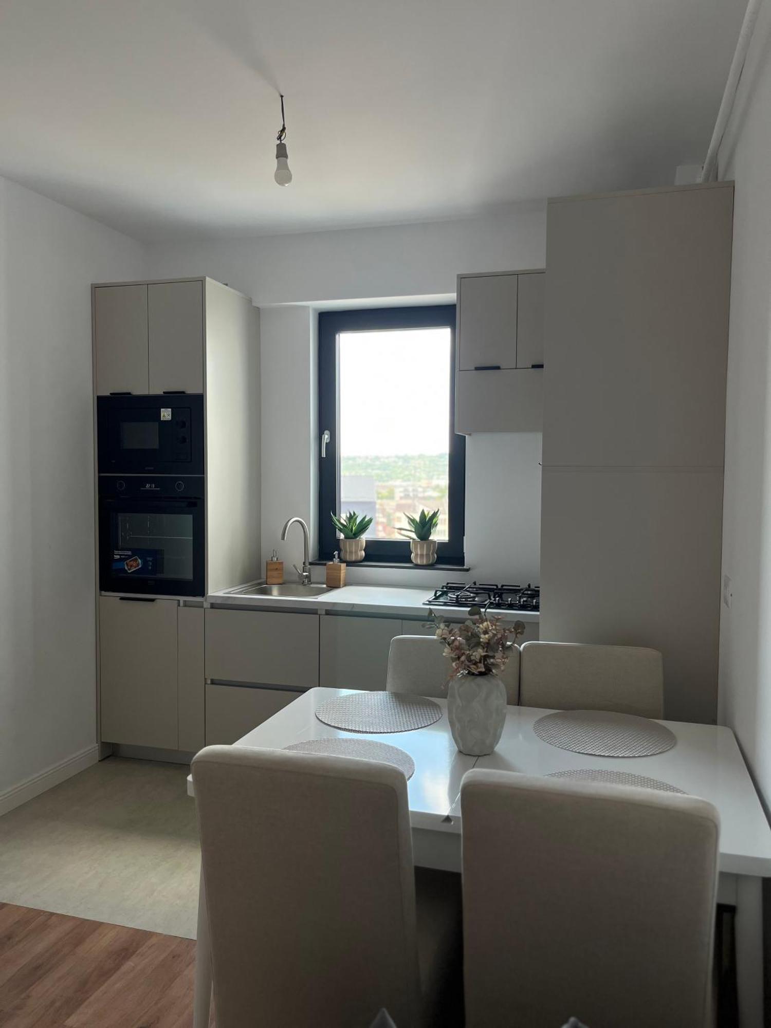 Apartament Nou Neo Tower Suceava Extérieur photo